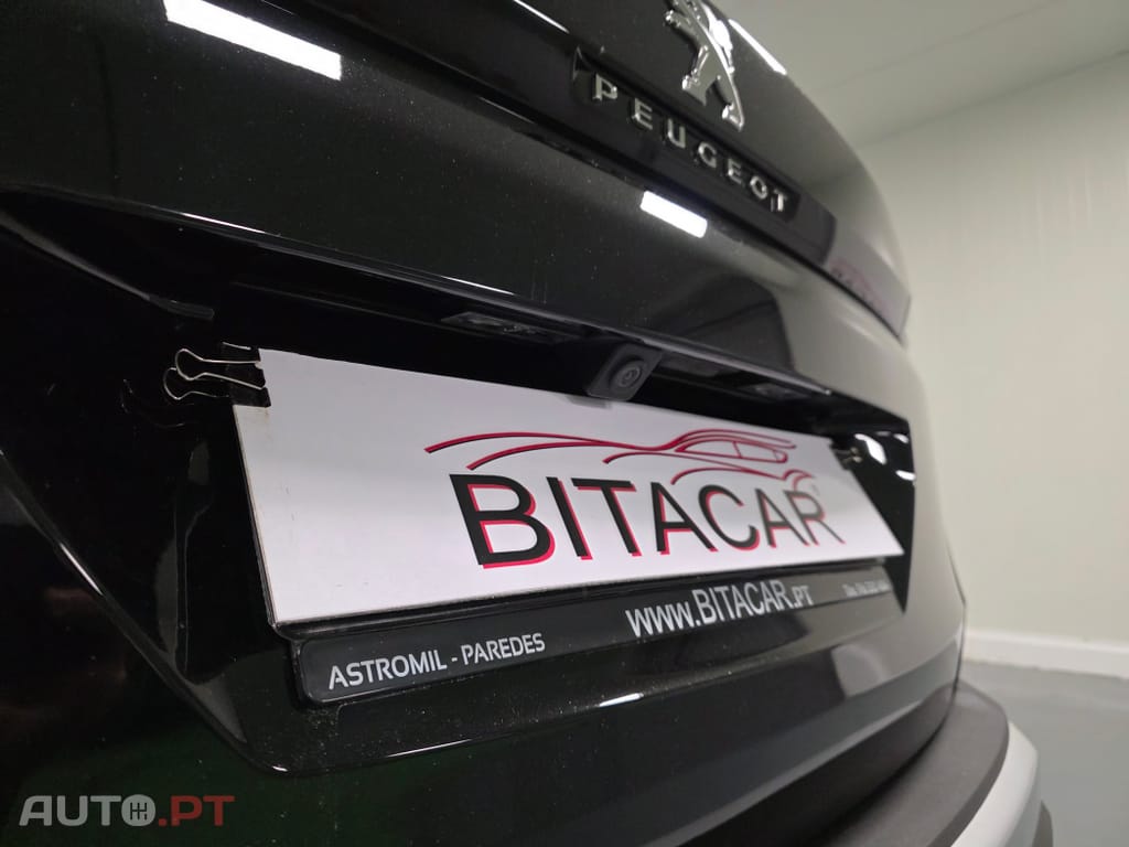 Peugeot 3008 1.5 BlueHDi Style