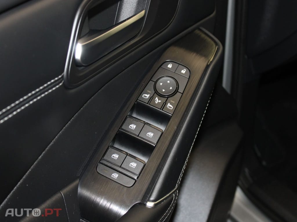 Nissan Qashqai 1.5 VC-T E-POWER N-CONNECTA I.V.A DEDUTIVEL 