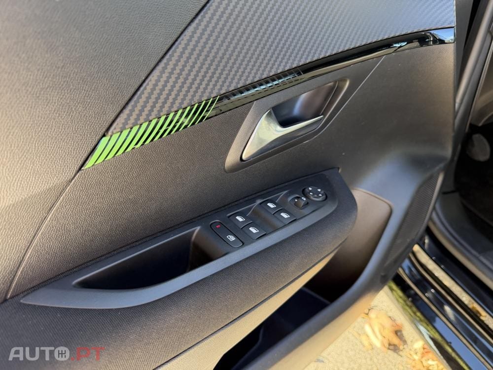 Peugeot 208 PureTech 75 Allure Pack