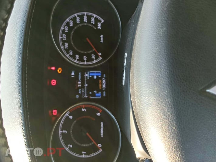 Mitsubishi Outlander 2.2 DID — fotografia 8