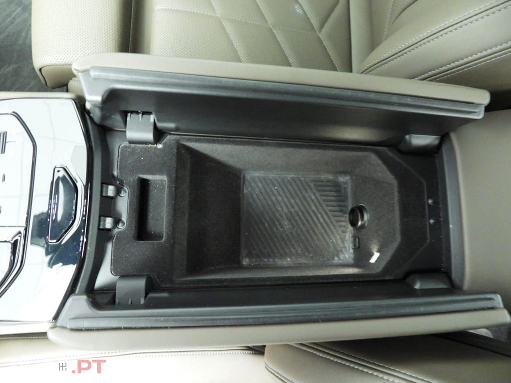 BMW i5 eDrive40