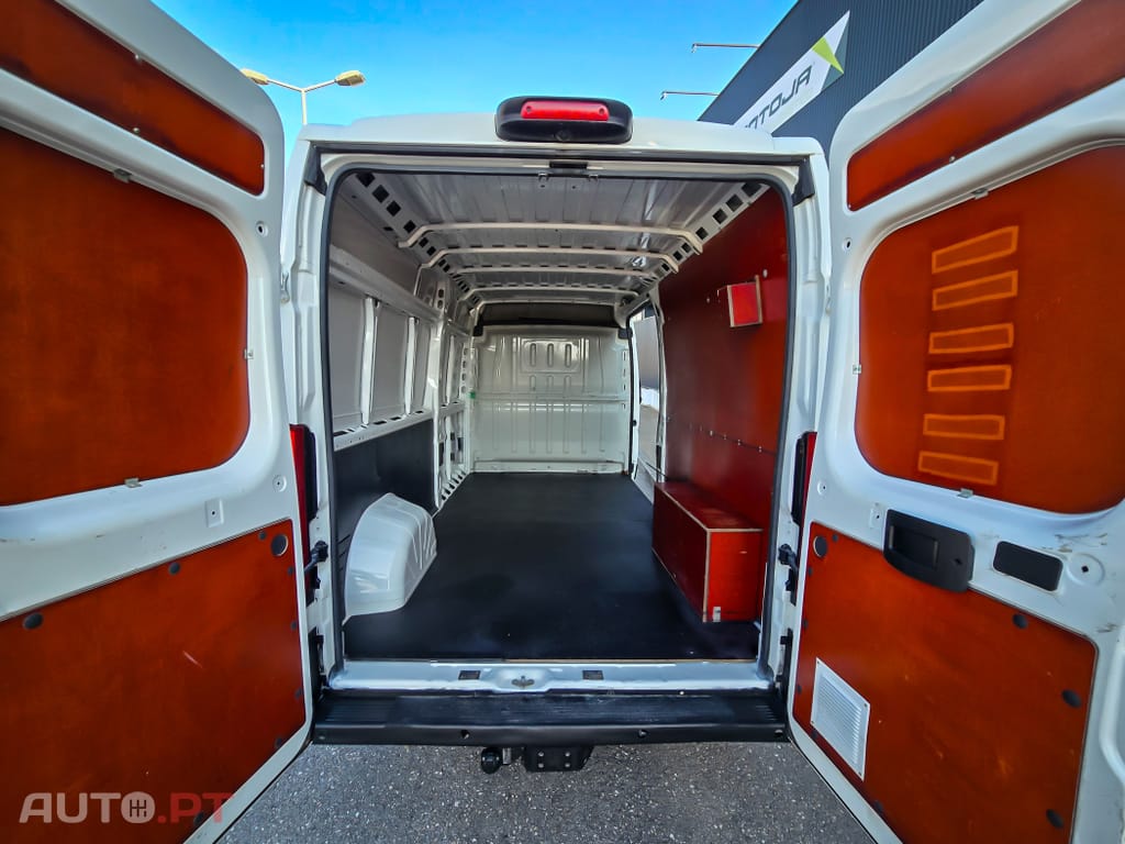 Peugeot Boxer 2.0 BlueHDi 333 L3H2 Pro