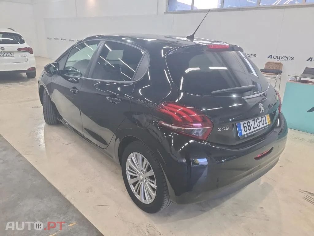 Peugeot 208 1.5 BlueHDi Signature