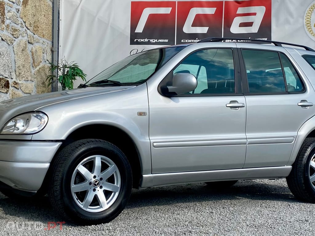Mercedes-Benz ML 270 CDI 7 Lugares