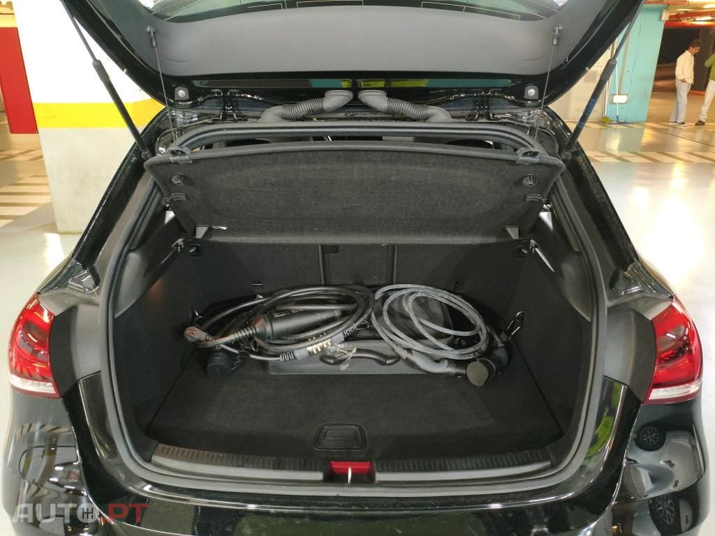 Mercedes-Benz A 250 e Style Plus