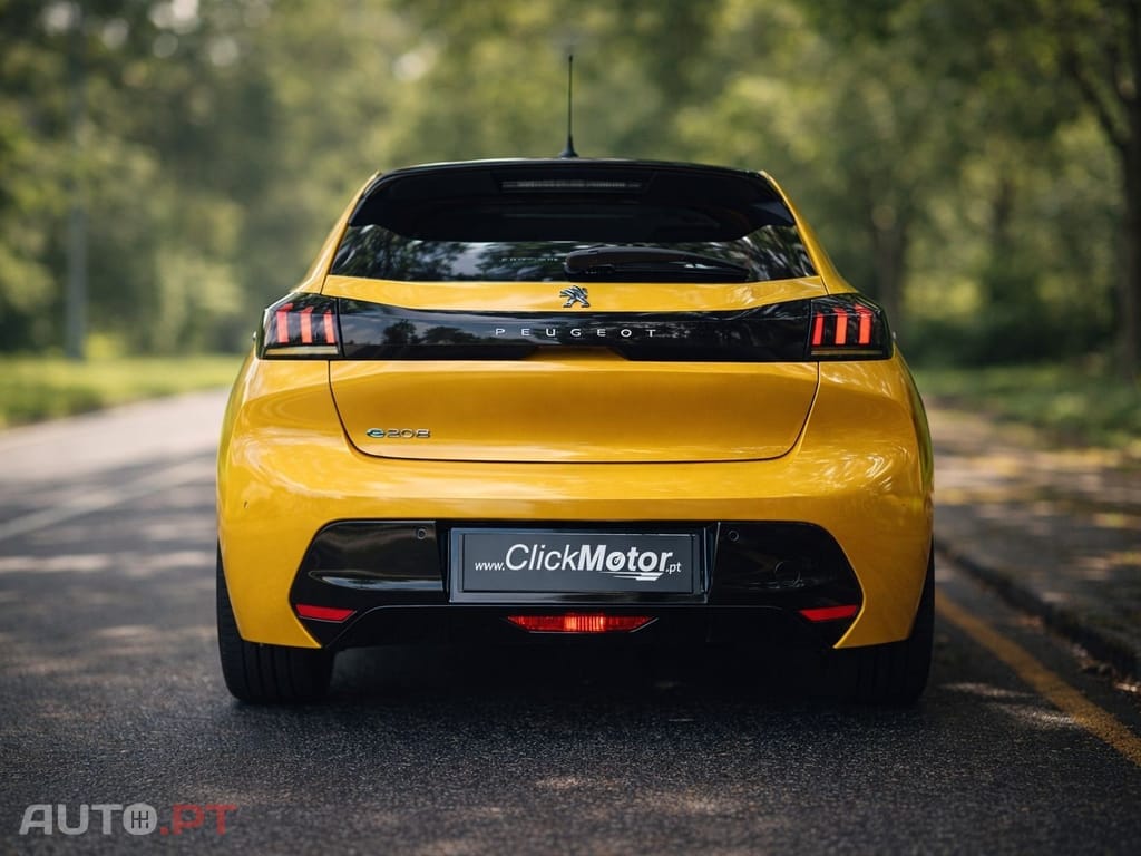 Peugeot E-208 50 kWh Active