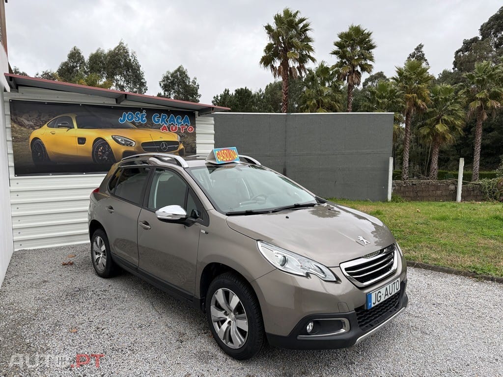 Peugeot 2008 1.2 PureTech Access