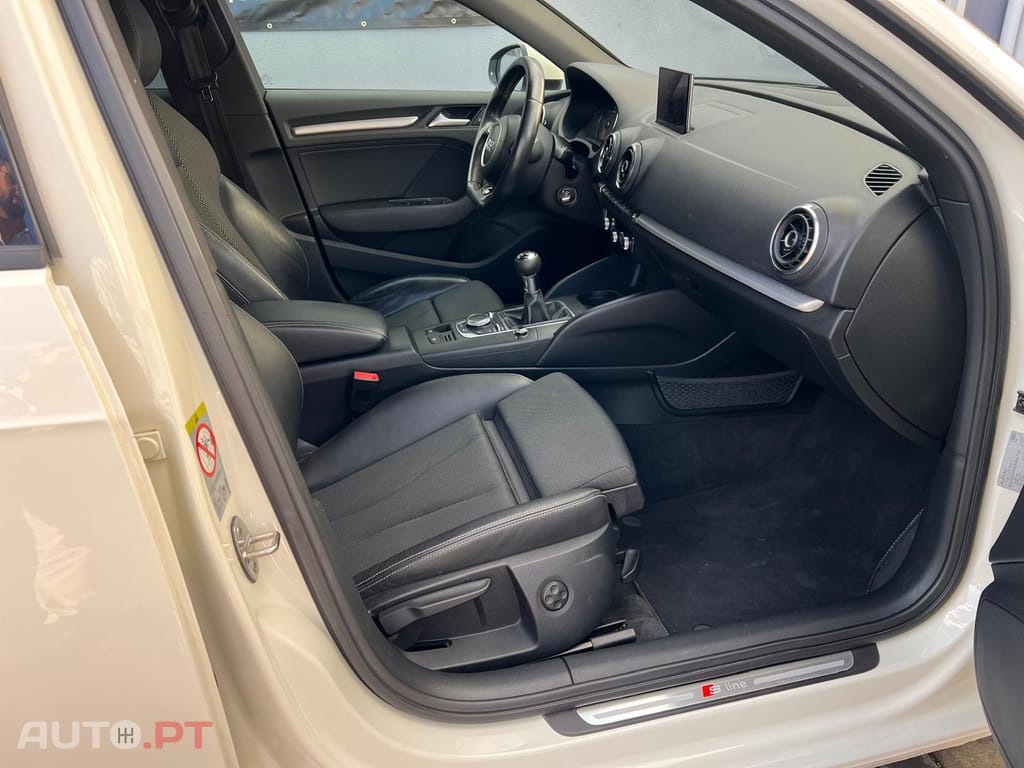 Audi A3 Sportback 1.6 TDi S-line