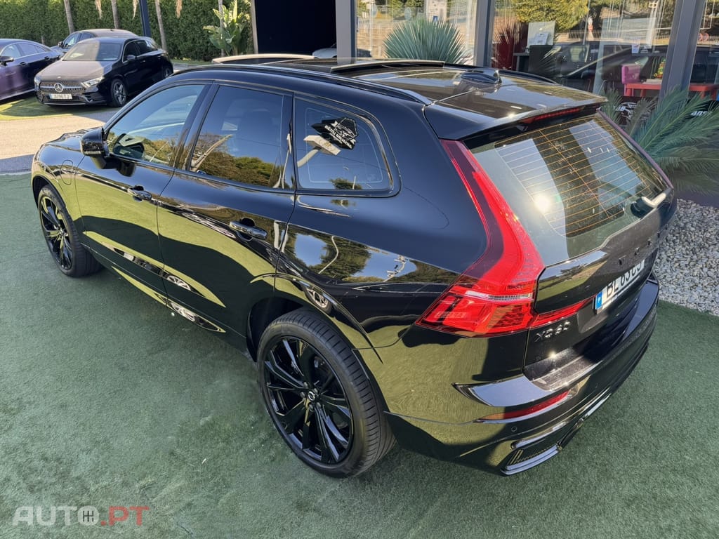 Volvo XC60 2.0 T6 PHEV Black Edition AWD