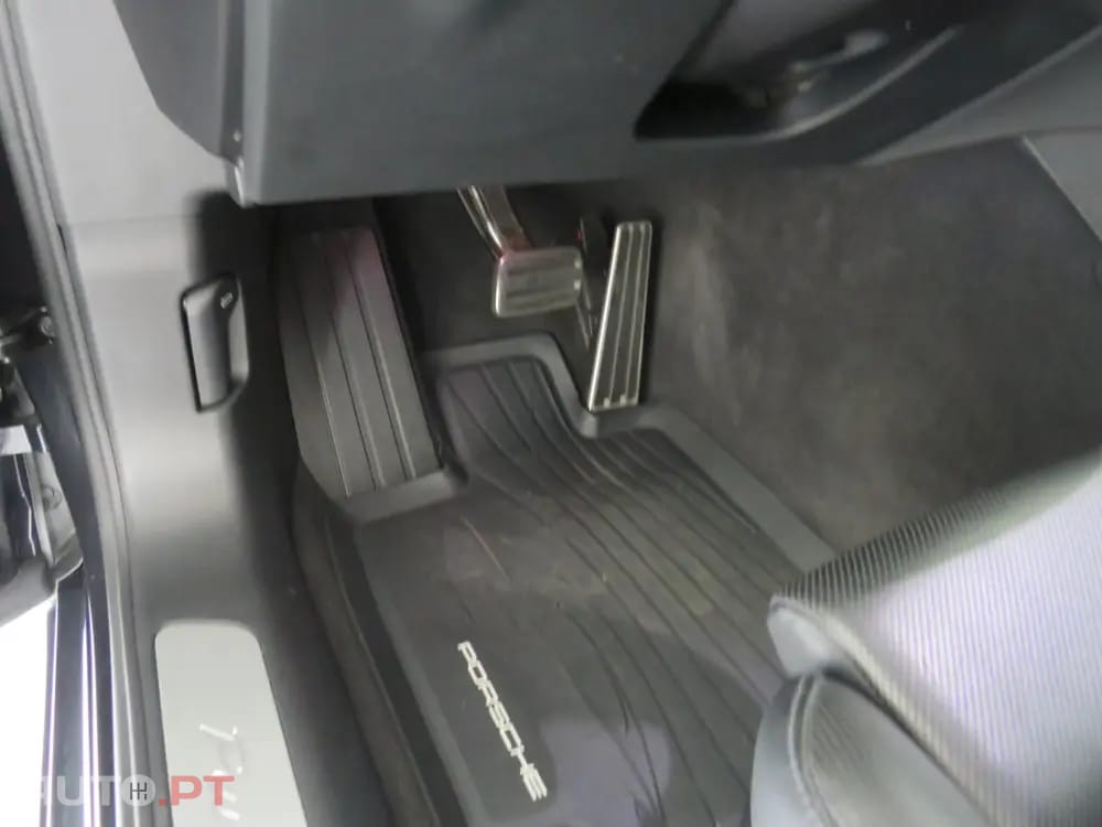 Porsche Panamera 4 E-Hybrid