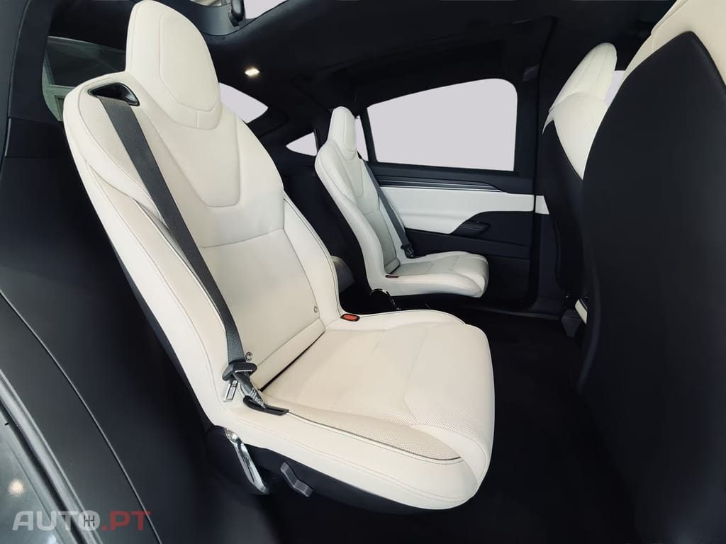 Tesla Model X I.V.A DEDUTÍVEL Plaid