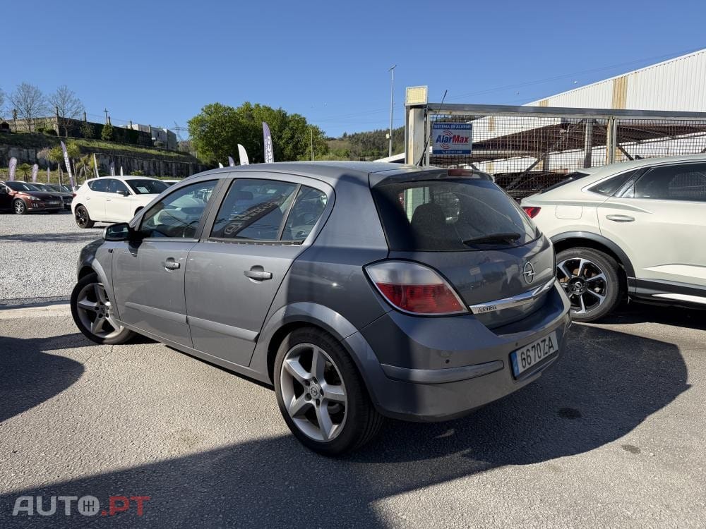 Opel Astra 1.7 CDTI Cosmo M5