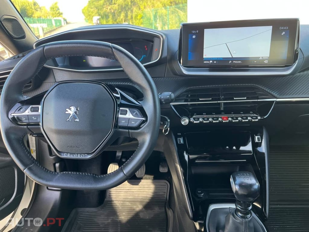 Peugeot 2008 1.2 PureTech Allure Pack