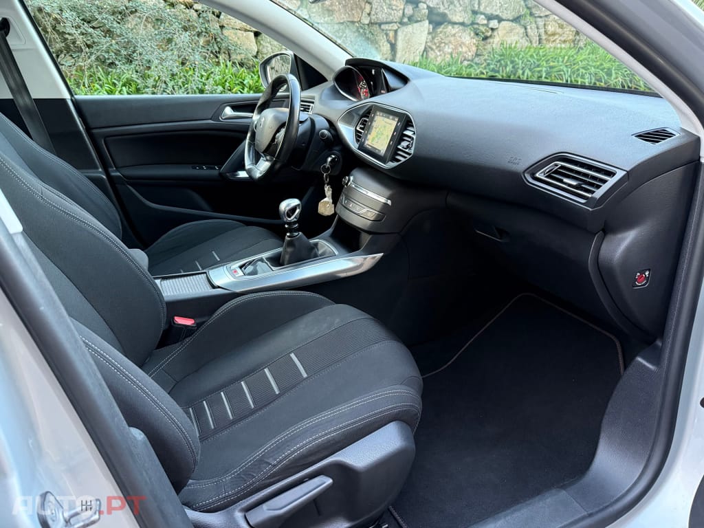 Peugeot 308 1.6 BlueHDi Allure