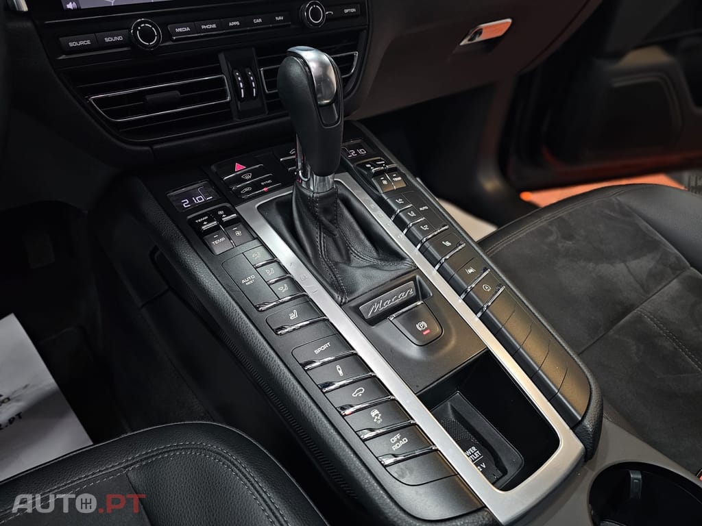 Porsche Macan Standard