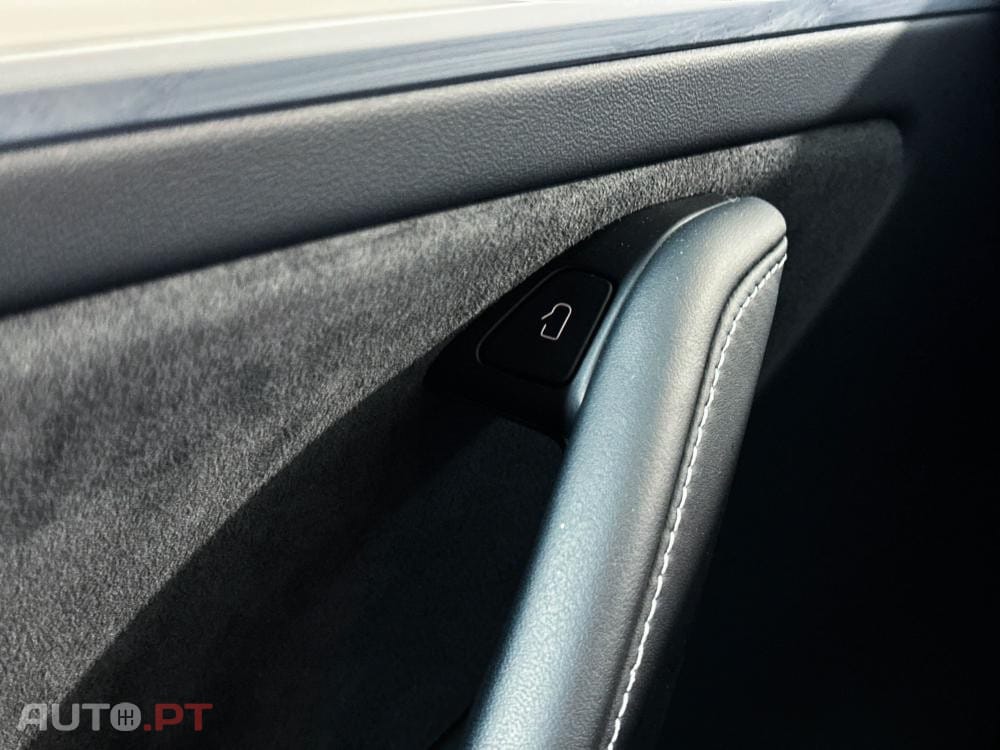 Tesla Model Y Standard