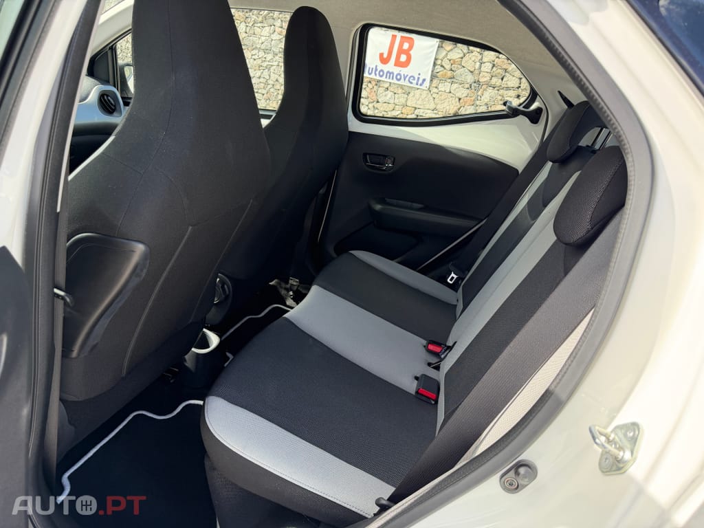 Toyota Aygo 1.0 X-Play+AC+X-Touch