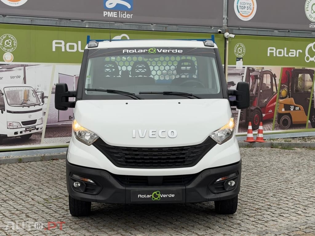 Iveco Daily BASCULA TRILATERAL