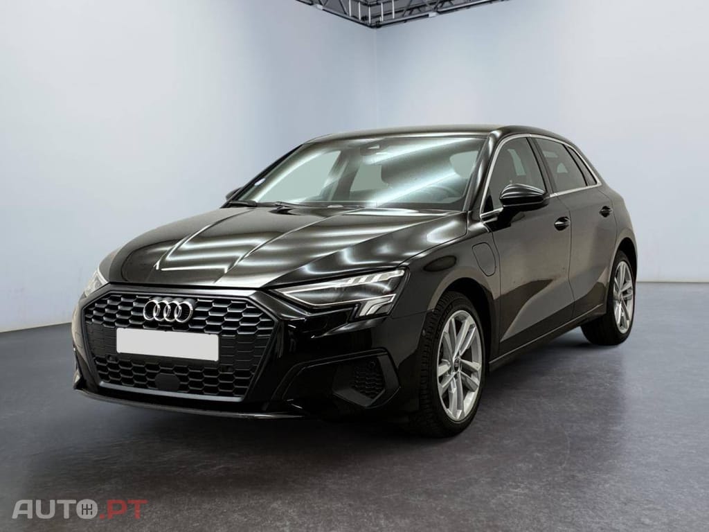 Audi A3 Sportback 40 TFSIe S Tronic Business Executive