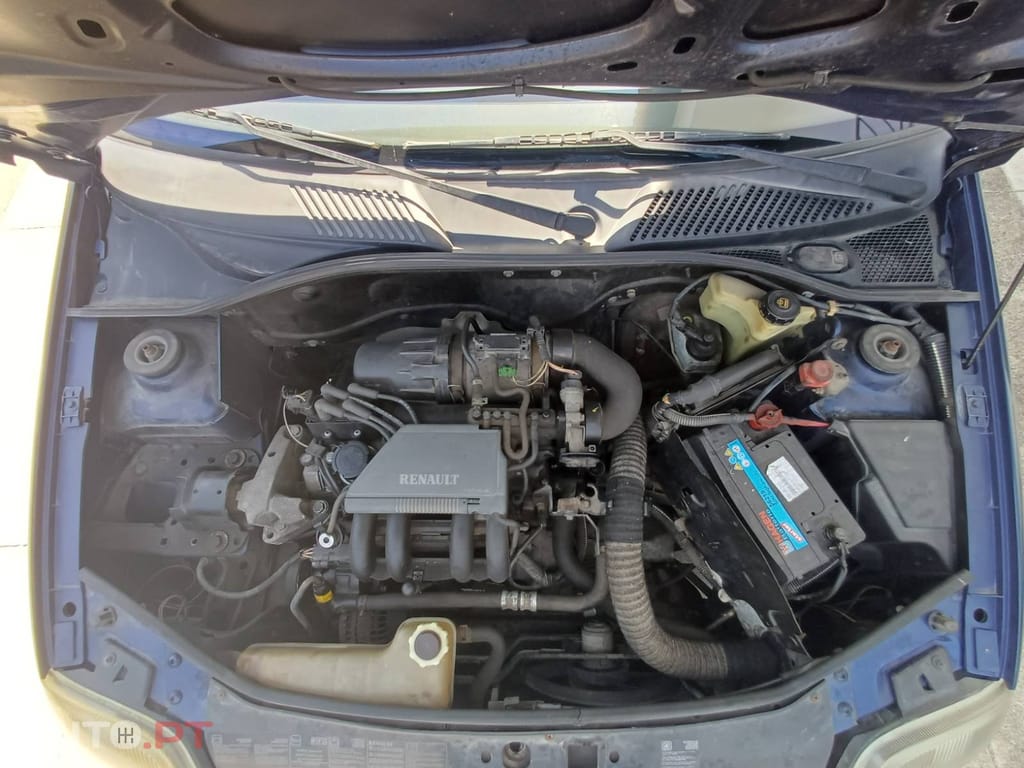 Renault Clio RT