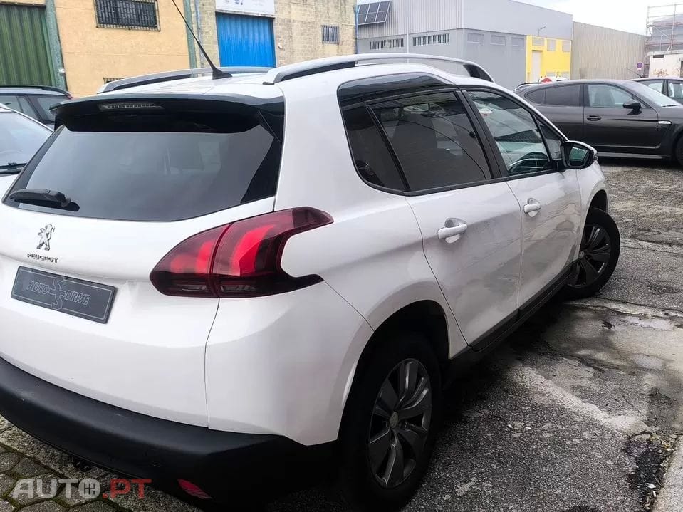 Peugeot 2008 1.6 BlueHDi Style