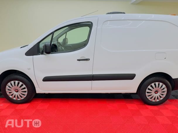 Citroën Berlingo Full Electric L1 Club 3L — fotografia 8