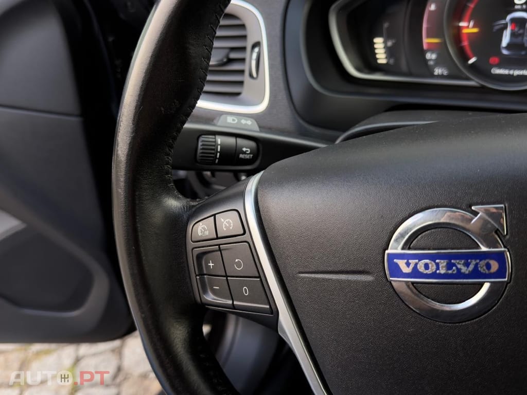 Volvo V40 Cross Country 2.0 D2 Summum Geartronic