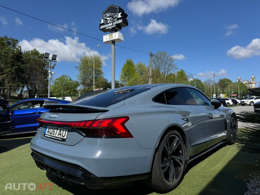 Audi E-Tron GT quattro