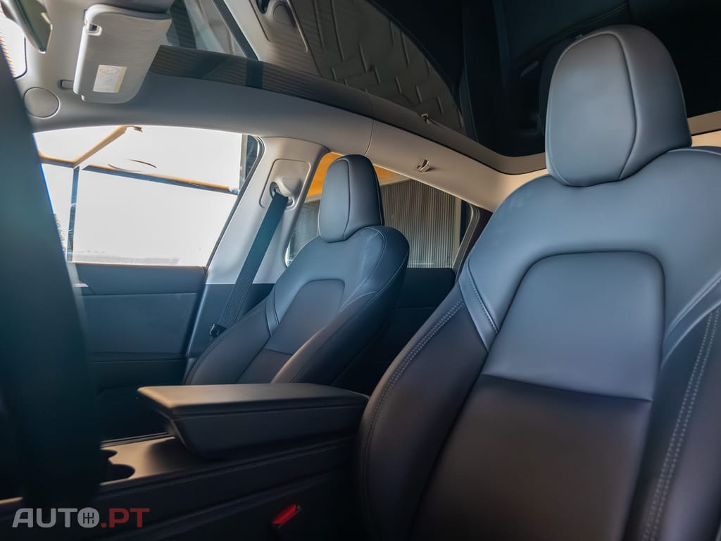 Tesla Model Y Performance Tração Integral