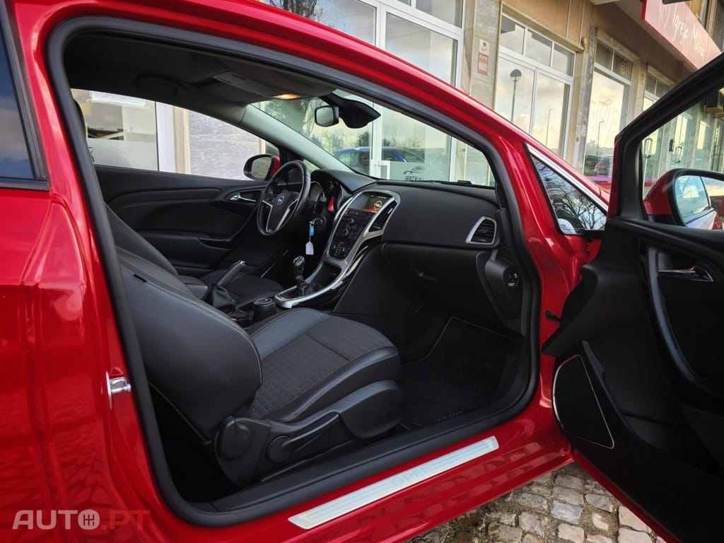 Opel Astra GTC 1.6 T S/S J20