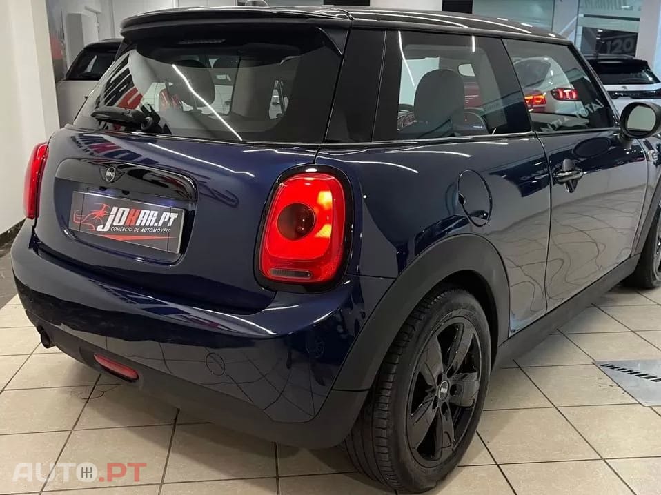 MINI One D BLACK DETAILS