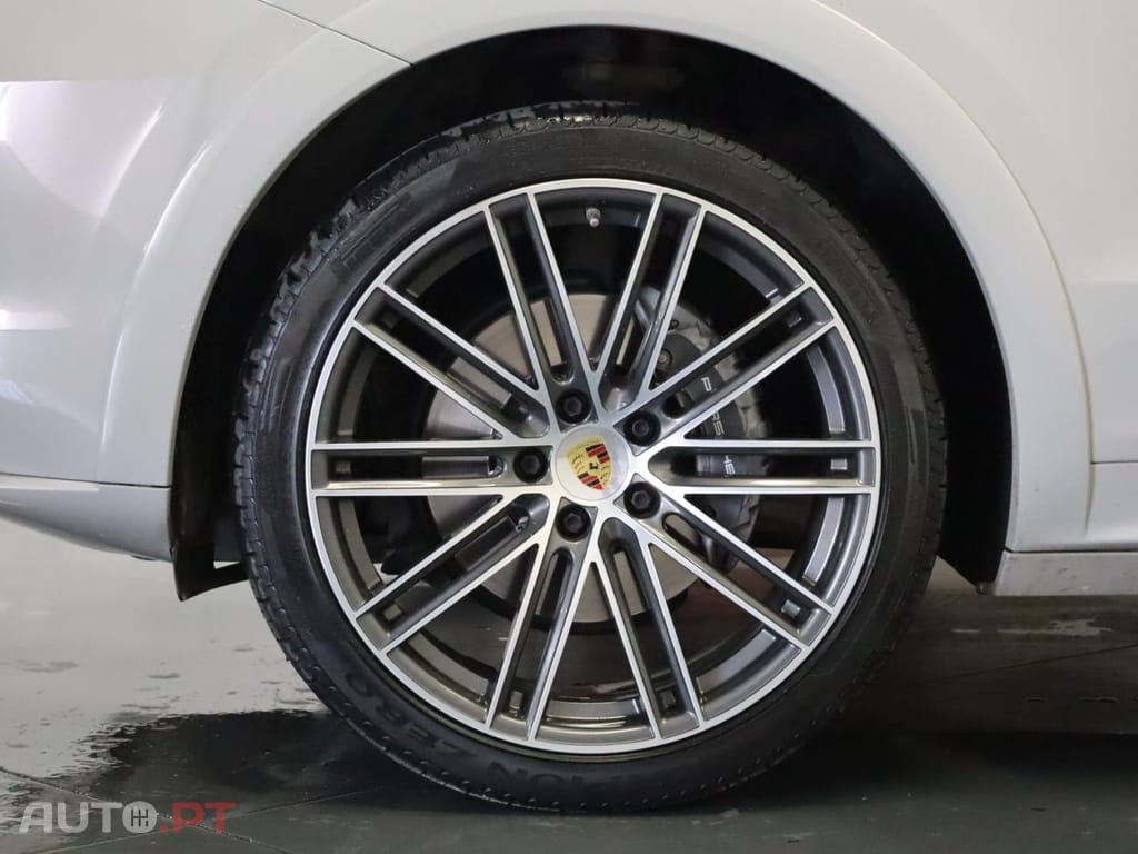 Porsche Cayenne 3.0 E-Hybrid Coupé