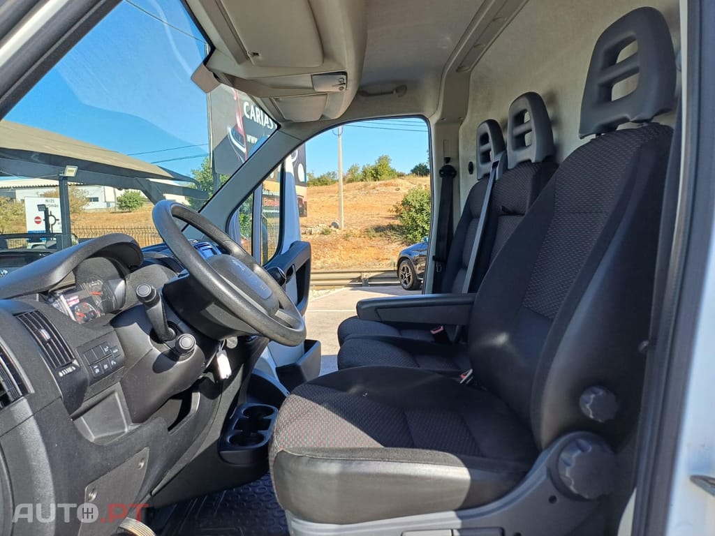 Peugeot Boxer 2.0 BlueHDi 335 L3 CD