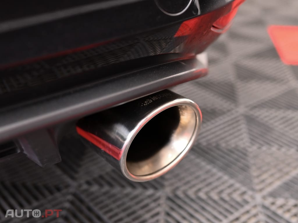 Volkswagen Golf 2.0 TSI GTI DSG