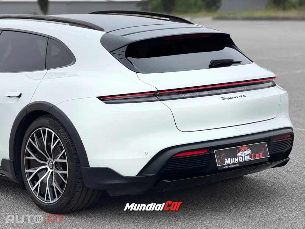Porsche Taycan 4S