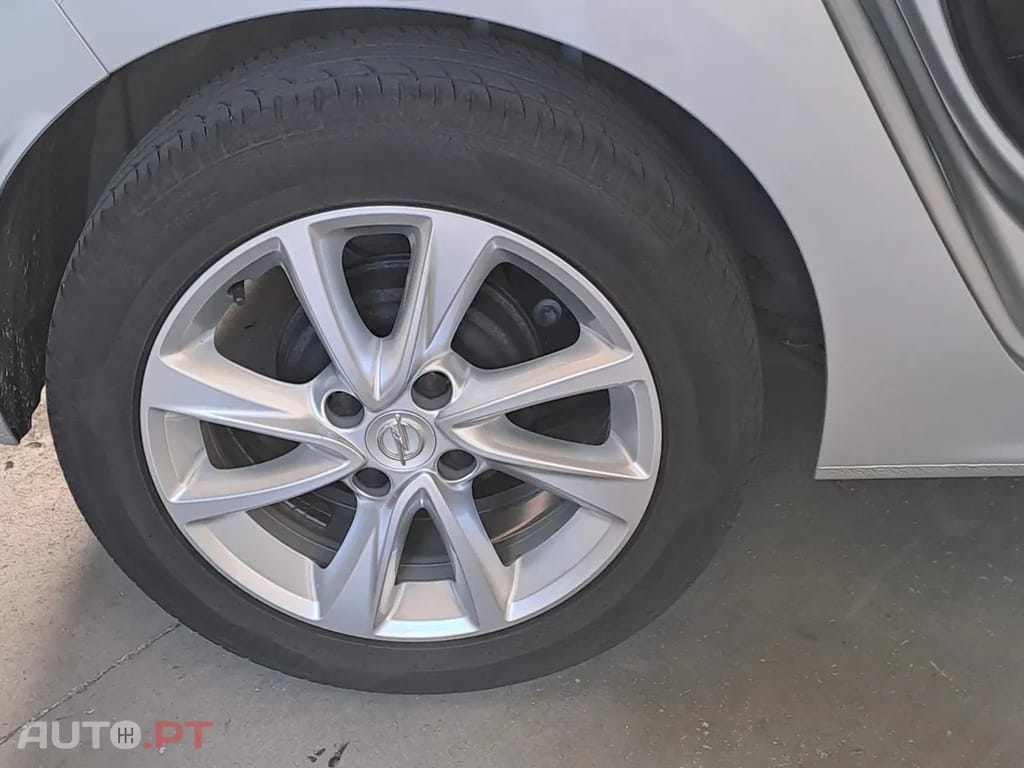 Opel Corsa 1.2 T Elegance