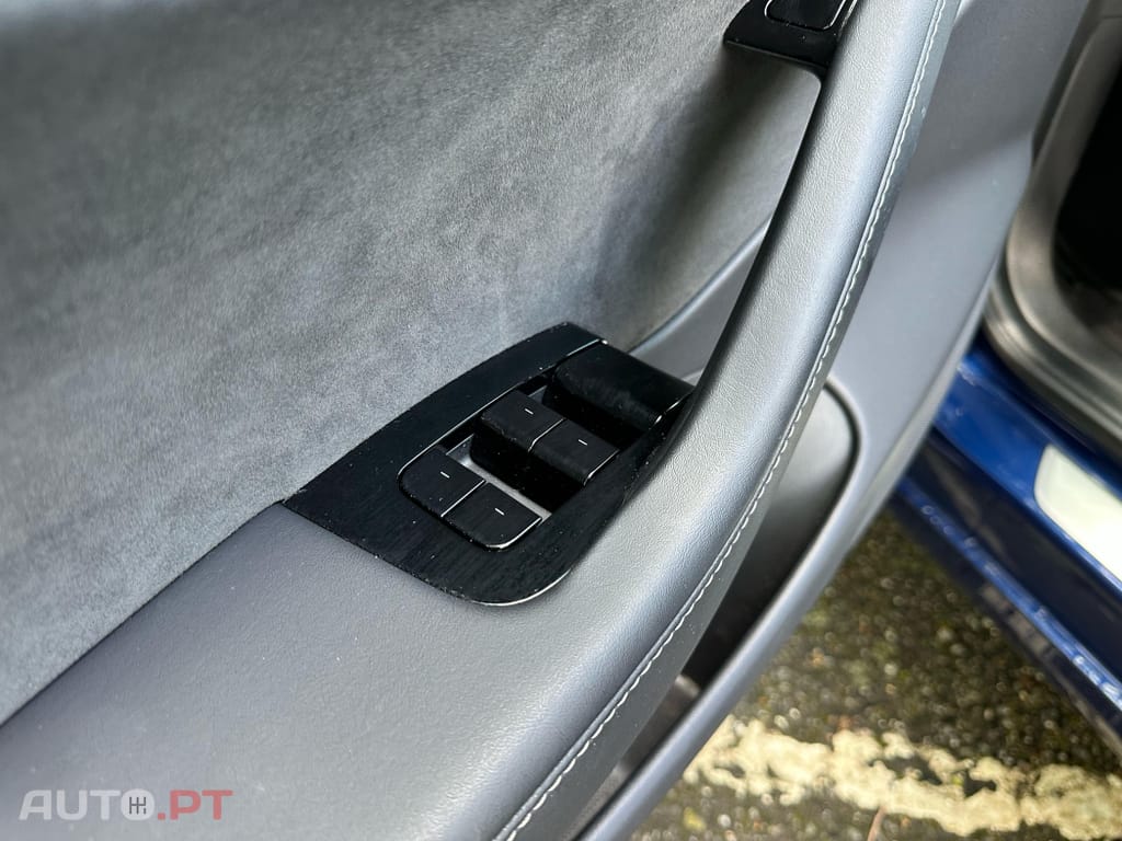Tesla Model 3 Long-Range Dual Motor AWD