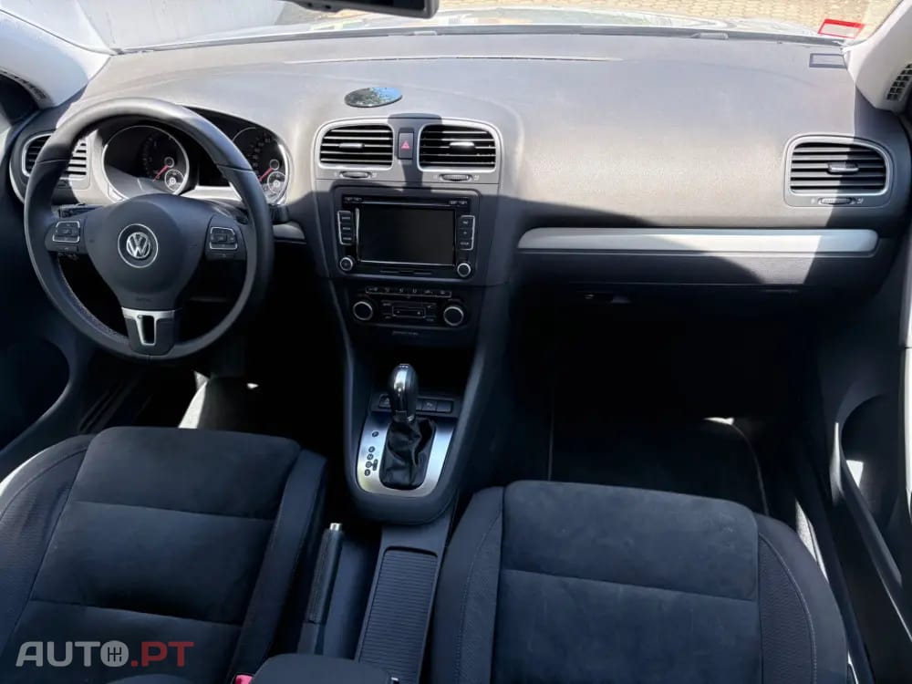 Volkswagen Golf 2.0 TDi Highline DSG