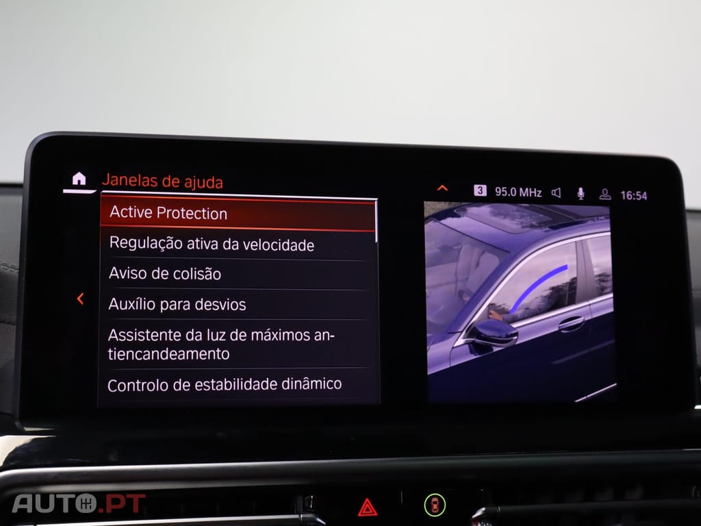 BMW iX3 M Sport Impressive
