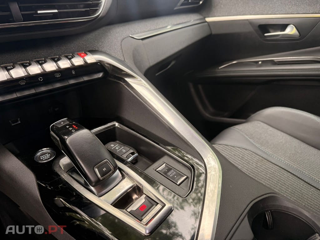 Peugeot 3008 1.2 PureTech Allure Pack EAT8
