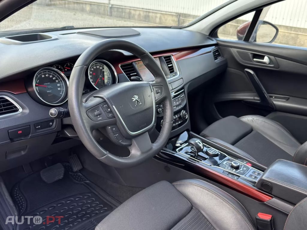 Peugeot 508 RXH 2.0 HDi Hybrid4 163cv 2-Tronic — fotografia 19