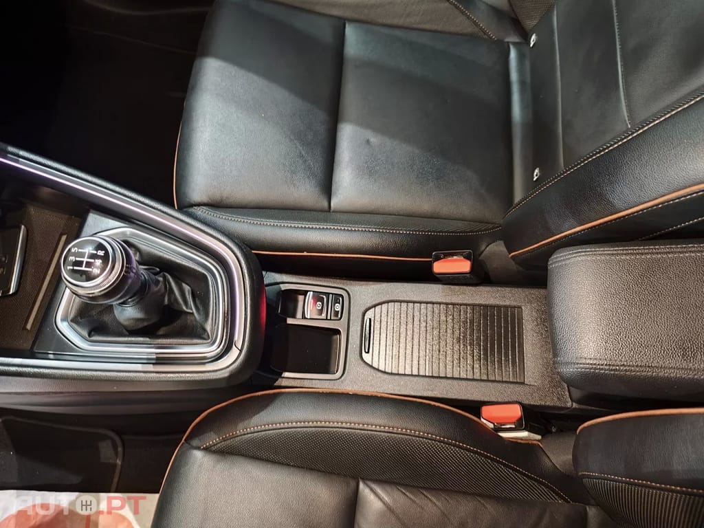 Renault Clio TCe 100 EDITION ONE