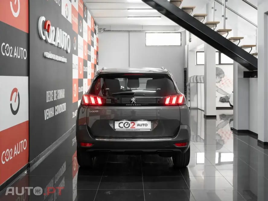 Peugeot 5008 1.5 BlueHDi Allure EAT8