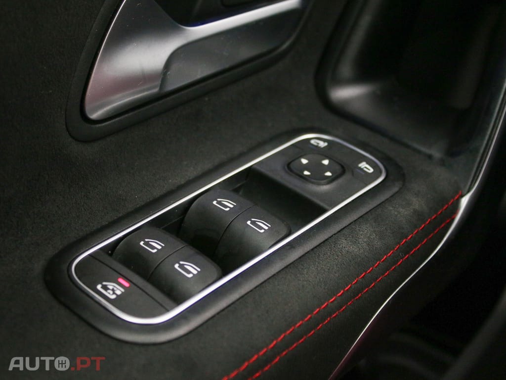 Mercedes-Benz CLA 250 e Shooting Brake AMG Line