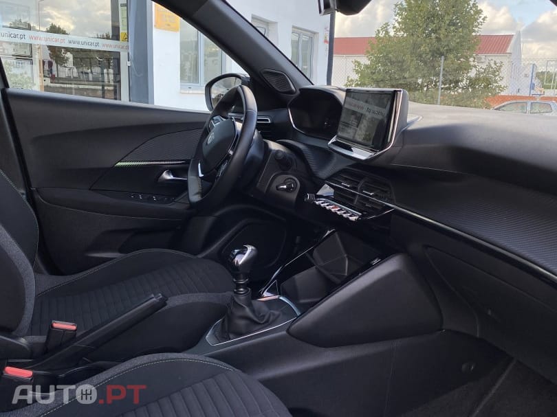 Peugeot 2008 1.2 PureTech Active Pack