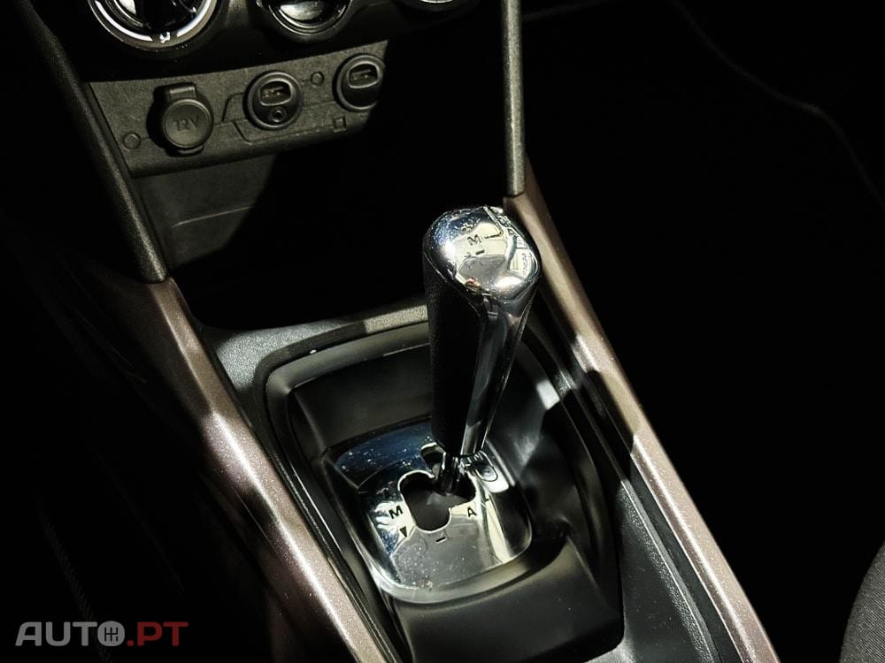 Peugeot 2008 1.6 e-HDi Allure 2-Tronic