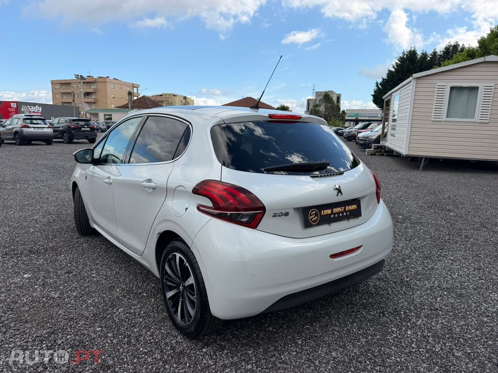 Peugeot 208 1.2 PureTech GT Line