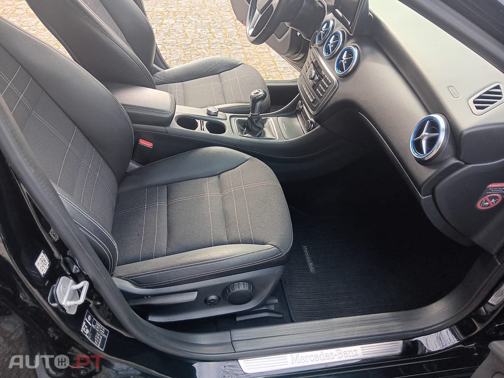 Mercedes-Benz A 180 A180 Urban