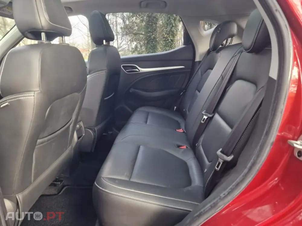 MG ZS Outro