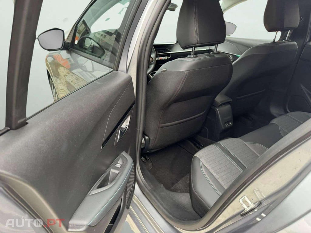 Peugeot 208 1.2 Puretech Allure Pack EAT8